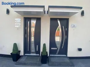 THE ROYAL BOUTIQUE OXFORD LODGE by LONDON SLEEP 6 - Image 3