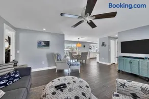 9170 Pine Cove - Image 4