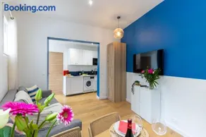 Lavie Maison Sauna and Hot Tub Seaside - Image 1