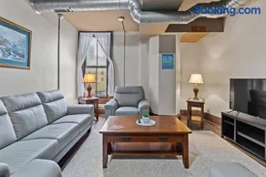 Perfect Blend of Convenience & Comfort Syracuse NY - Image 1
