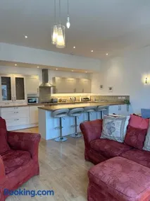 Tidemill House Apartment - Image 4