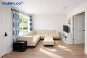 Brand new private Home with Yard free parking, near Ontario airport - Image 1