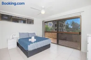 Absolute beachfront apartment - Image 5