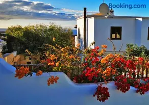 Casa-la-Costa - Villa with Pool for Groups, Families and Retreats - Image 4