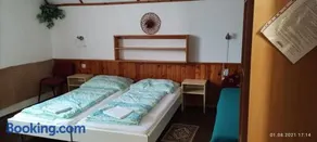 Ubytovanie 184, Bed and Braekfast 184 - Image 2