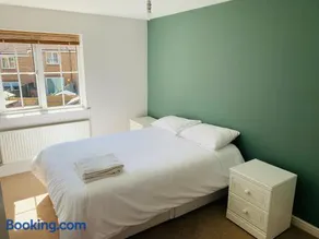 Mezzo House- Entire property - Image 3