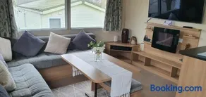Rockley Park, Poole, 3 Bedroom Family Retreat in Poole - Image 5