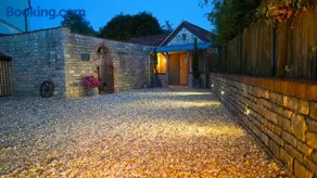 Host & Stay - Tin Bath - Image 4