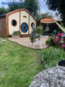 Tyluna Cornish Glamping Cabin - Image 3
