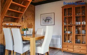 3 Bedroom Cozy Home In Extertal - Image 2