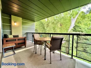 7407 Gorgeous Rainforest Outlook - Image 4