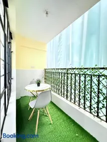 Yeswa Suites 4X Studio - Image 2