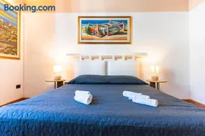 Via Roma Rooms Guesthouse - Image 3