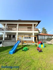 Вила Слънчев Бряг - Image 2