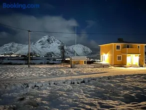 PederStua, a classic fisherman's farm house in the middle of Lofoten - Image 4