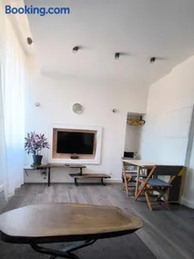 Studio lumineux avec belle vue - Image 3
