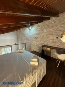 Stenakas Apartments - Image 3