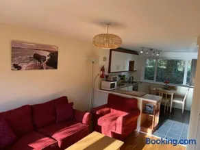 Entire 2 bedroom house in a great Cornish location - Image 2