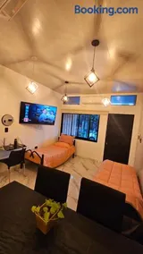 La casita de Tati hasta 5 personas solo se reserva con anticipo al anfitrión Desayuno Gratis! - Image 1