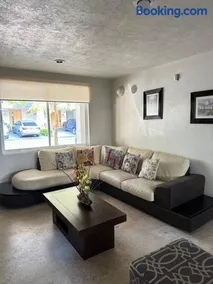 Residencial Quinta las Acacias, Santa Fe, Juriquilla - Image 5