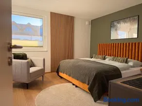 "SONNENGRÜN" - Premium Apartments Seekirchen, Balkon - Image 3