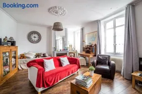 Appartement de charme coeur historique parking privé - Image 1