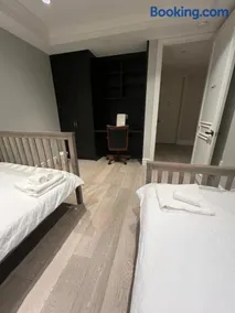 Private Rooms in Vancouver West - Image 2