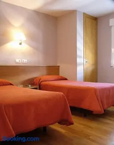 Hostal CC - Image 1