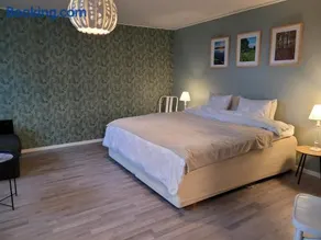 Bokskogens Guesthouse - Image 1