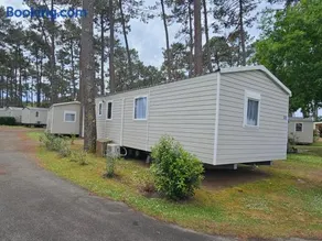 Sous les Pins dans camping 4 étoiles MH familial 322 6 à 8 couchages 2 salles de bain 2 WC - Image 4