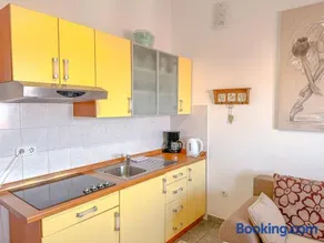 Apartment Sara Punta Skala - Image 4