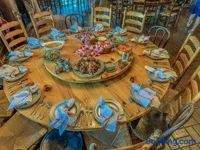 Hemlock Inn - Image 3