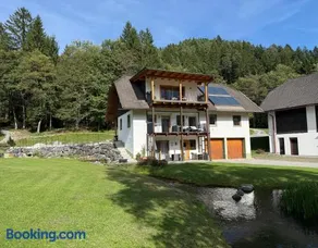 Assingerhof - Image 1