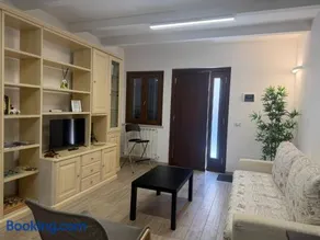 Rose House Rent Osimo - Image 1