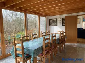 Spacious, cosy 6 bedroom house which sleeps 11 - Image 5