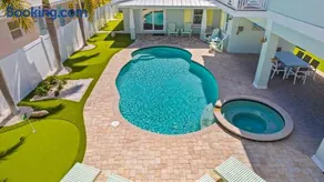 Rose Quartz - Pool Spa - Image 4