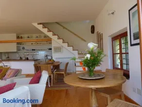 Olive Press Lodge - Image 1