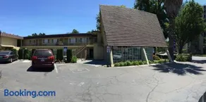 Discovery Inn - Image 3