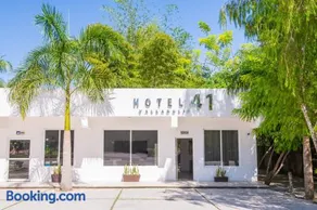 Hotel 41 Valladolid - Image 4
