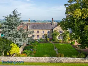 Halton Red House Farm - Image 1