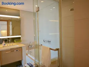 Global 188 Apartment, Suzhou Center - Image 2