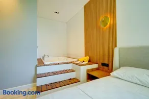 Villa Venus 8 - PLANET LUXURY VILLAS - Image 1
