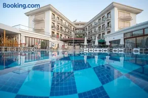 Pasa Garden Beach - Image 3