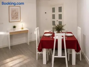 Hospedium GL Linarejos Suites Parking Gratis - Image 5