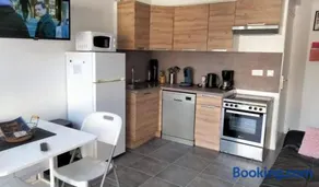 Petite maison avec cour - Image 1