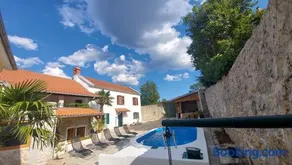 Casa con piscina privata e barbecue | Vista sulla montagna - Image 1