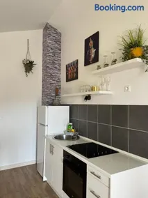 Guesthouse Villa Jurišić - Image 1