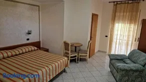 Hotel ausonia - Image 4