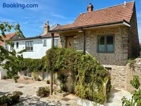 Westbury Cross House Bed & Breakfast - Image 2