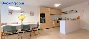 Byt na náměstí - Image 1